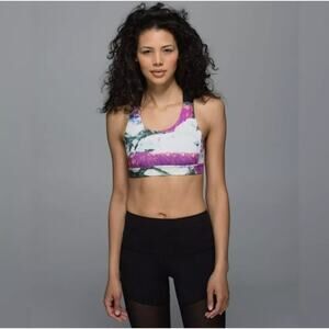 Lululemon All Sports Bra Women's Size 6 Pink Adjustable Yoga Pilates Gym Stretch